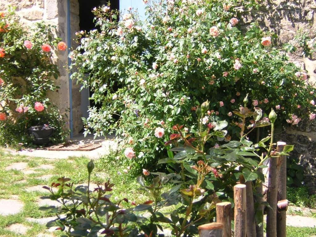 Bed and Breakfast Mas Casta Néa Thueyts Exterior foto