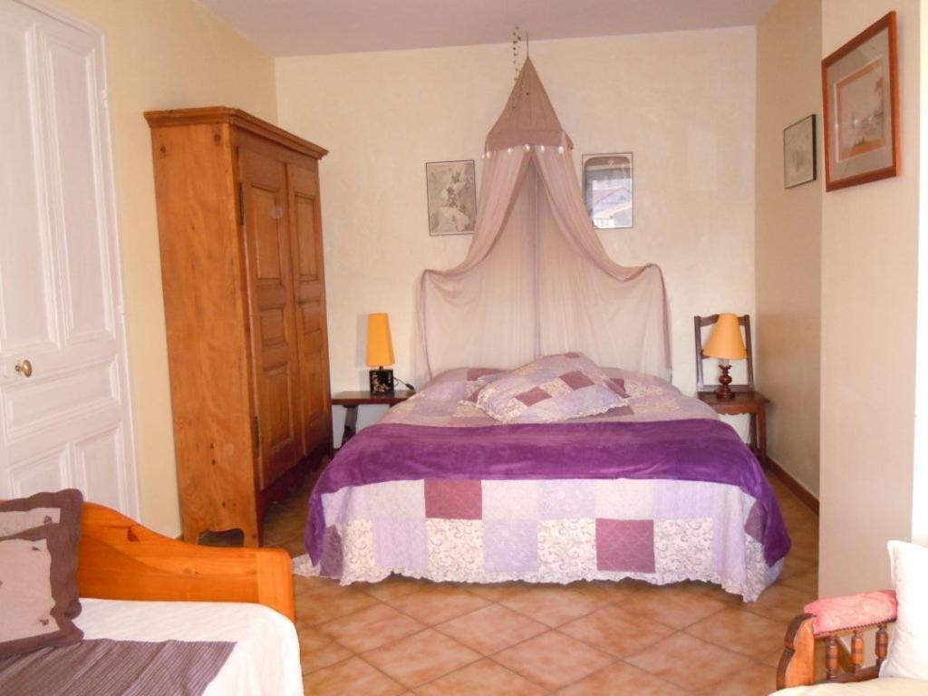 Bed and Breakfast Mas Casta Néa Thueyts Habitación foto